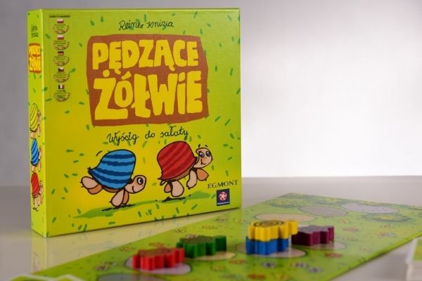 r_egmont_LR_graf_pedzacezolwie_21042021.jpg